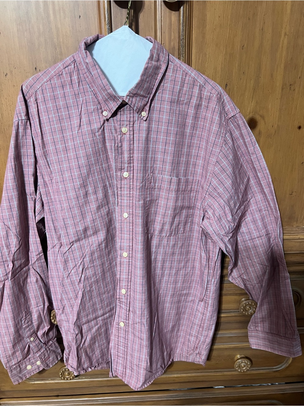 GAP Men’s Pink and Blue Plaid Button-Down Shirt